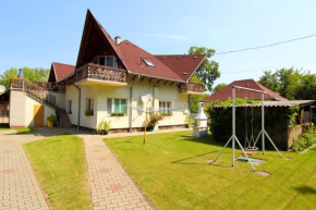 Zsuzsanna Apartmanház, Balatonboglár